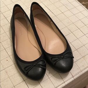 Banana Republic Classic Black Leather Flats Size 6
